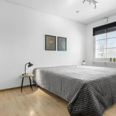 Дом отдыха 5 Bedroom Pet Friendly In *