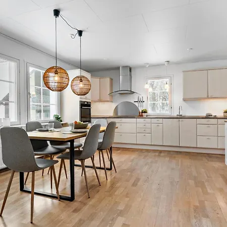 5 Bedroom Pet Friendly In Nibe