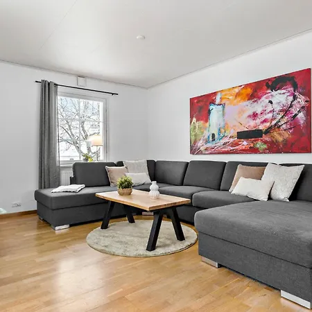 5 Bedroom Pet Friendly In Дом отдыха