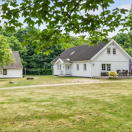 5 Bedroom Pet Friendly In Дом отдыха *