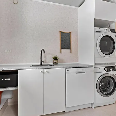 5 Bedroom Pet Friendly In Дом отдыха *