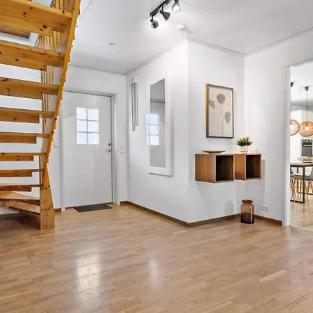5 Bedroom Pet Friendly In * Nibe