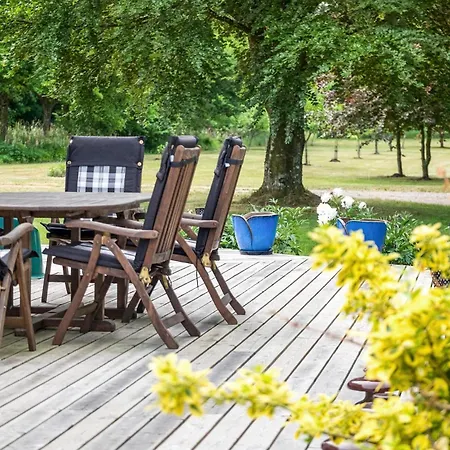 5 Bedroom Pet Friendly In